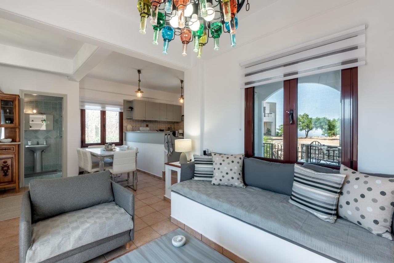 Apteramare Tradidtional House 'New Listing 2022' Chrissi Akti Chania Exterior foto